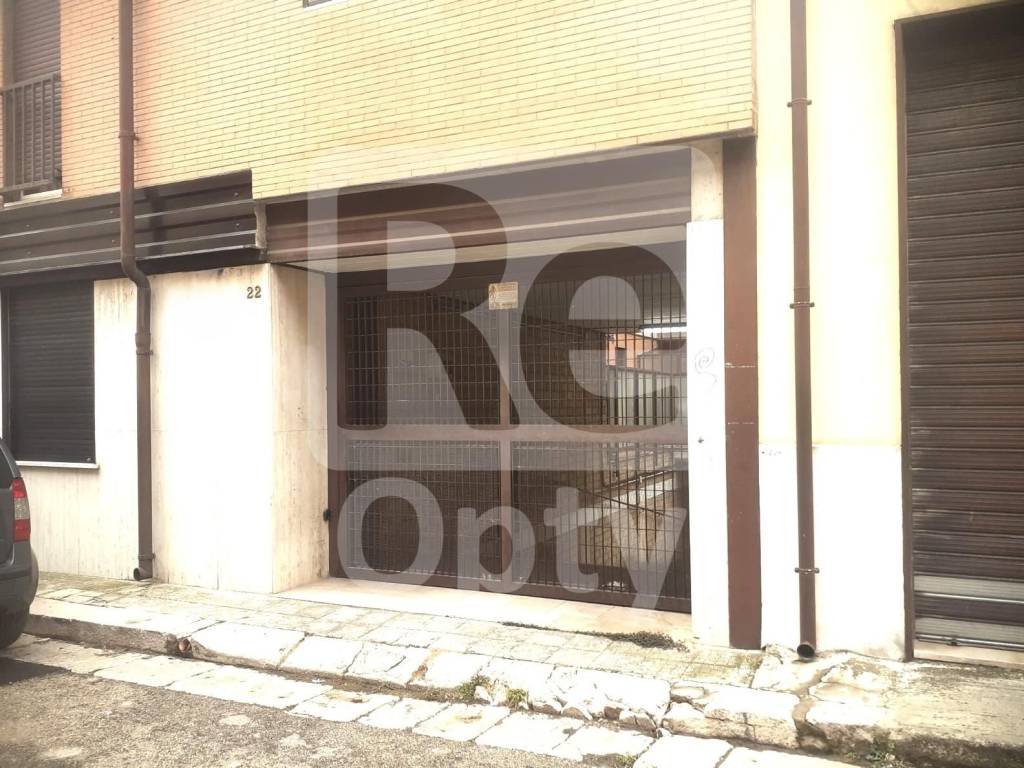 Box / garage a San severo in Via Varano - Foto 2