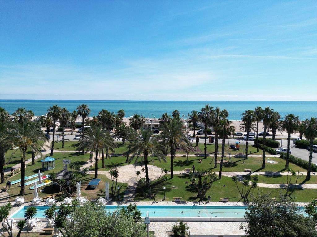 Appartamento a Civitanova marche in viale vittorio veneto - Foto 5