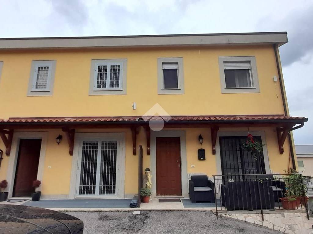 Villetta a schiera a Alatri in Via Sicilia, 15 - Foto 3