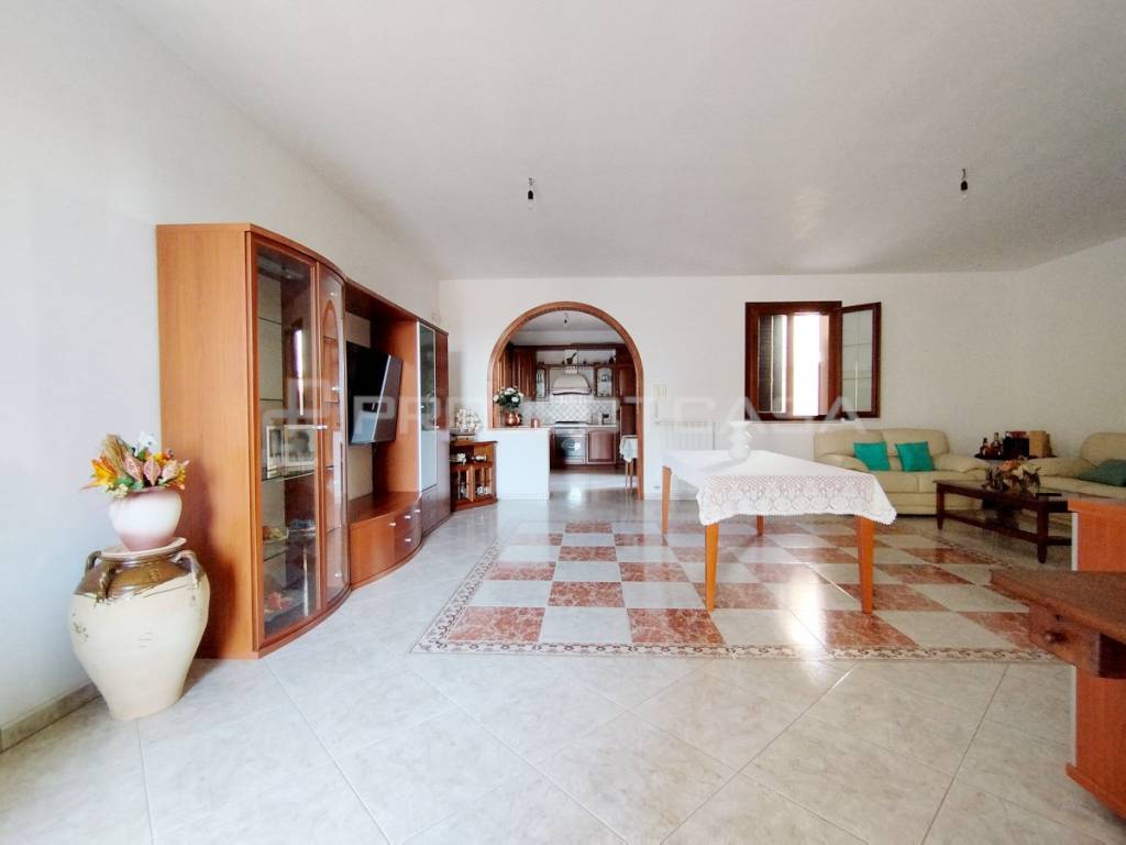 Villa a Scorrano in Via Montegrappa - Foto 2