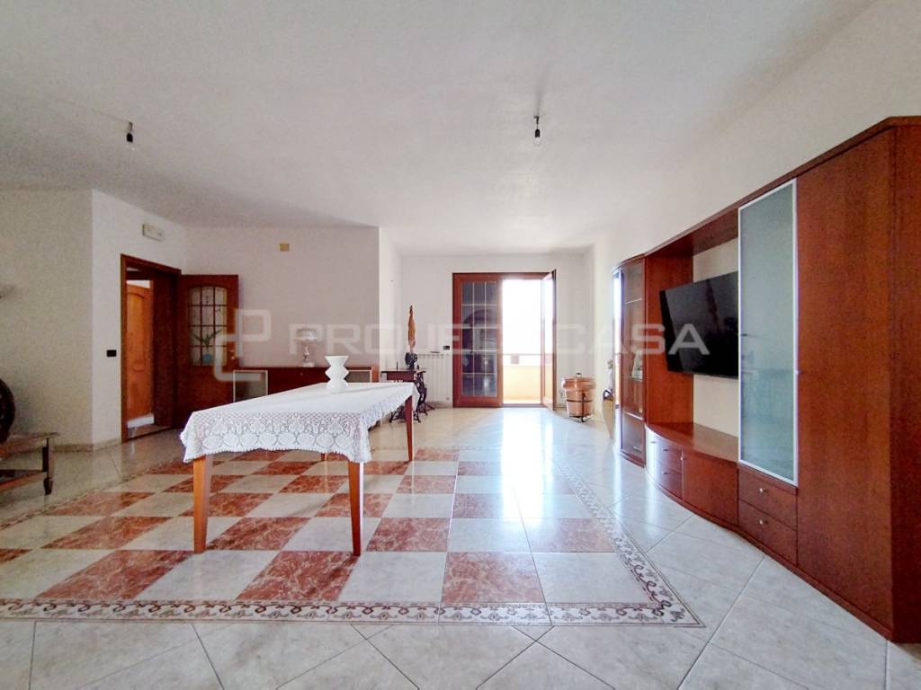 Villa a Scorrano in Via Montegrappa - Foto 3