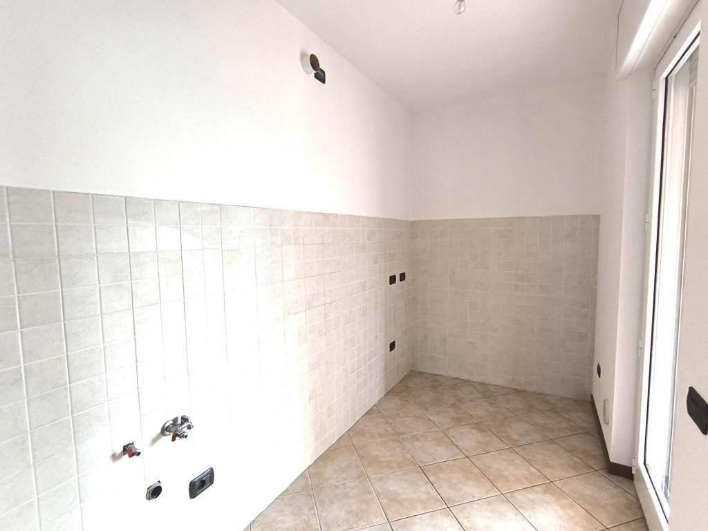 Appartamento a Carnago in Via Giuseppe Garibaldi, 15 - Foto 5