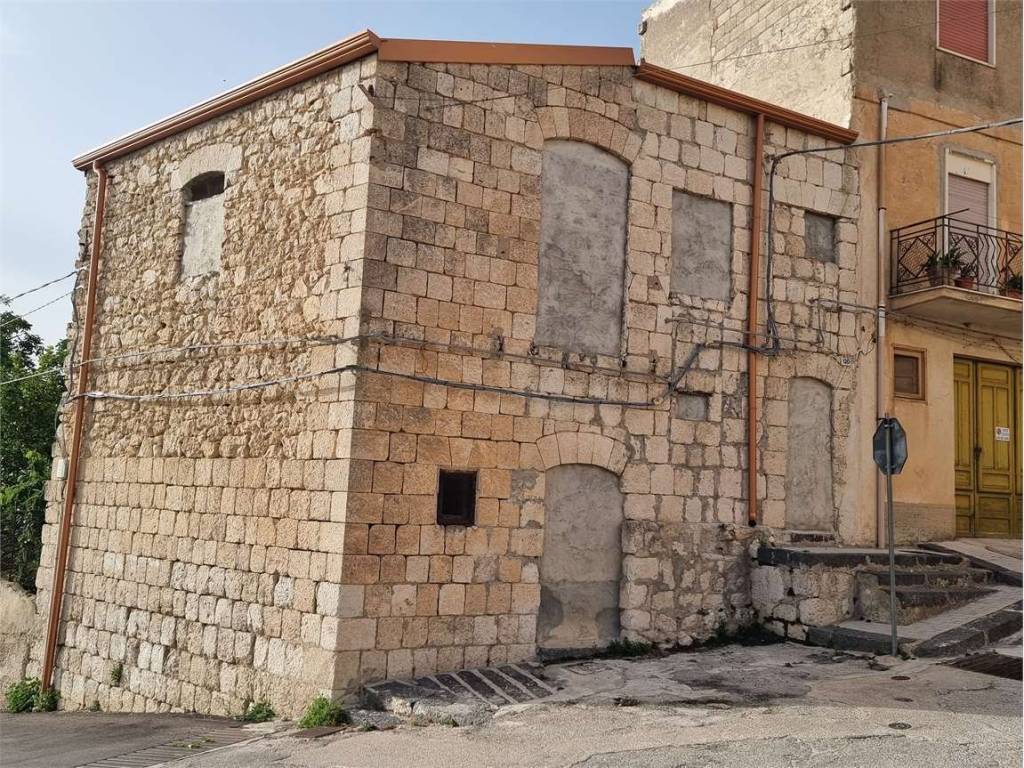 Casa indipendente a Acquaviva platani - Foto 2