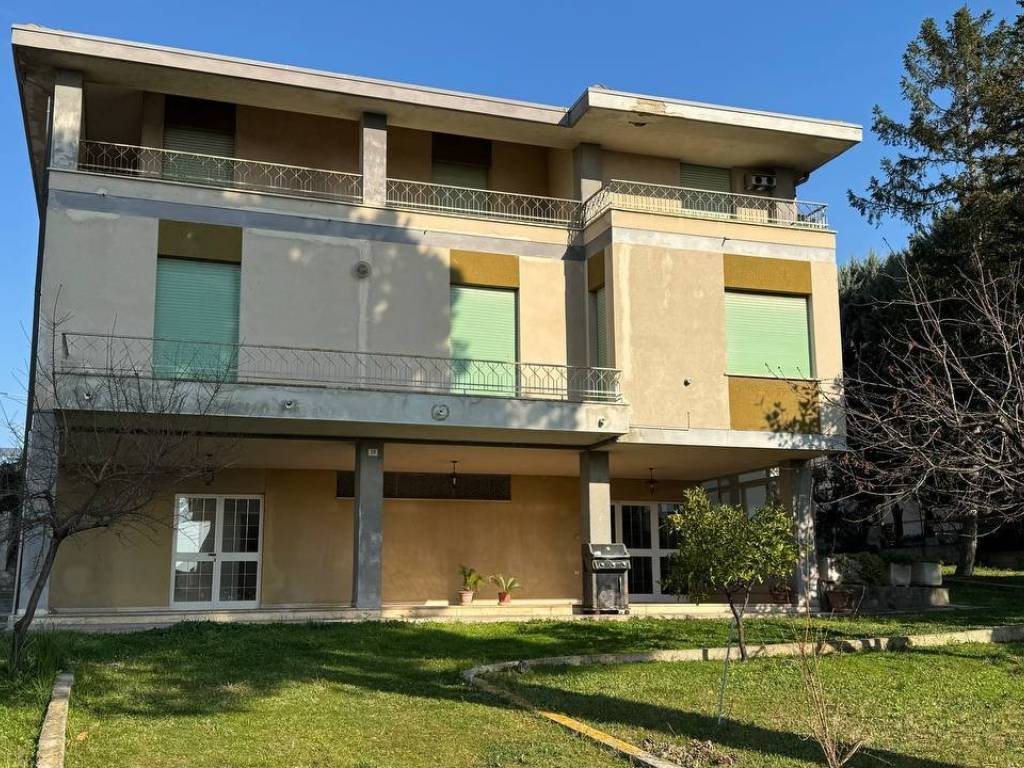 Villa a Nereto in Via Dante Alighieri - Foto 2
