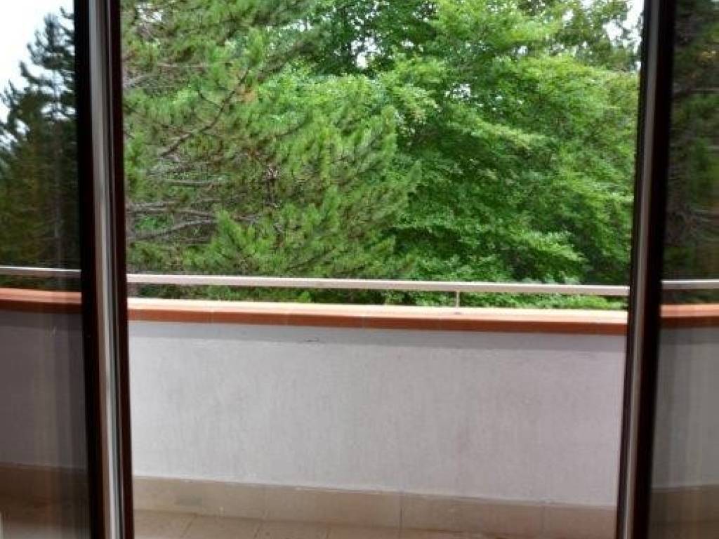 Appartamento a Ovindoli in Piazzale della Magnola - Foto 2