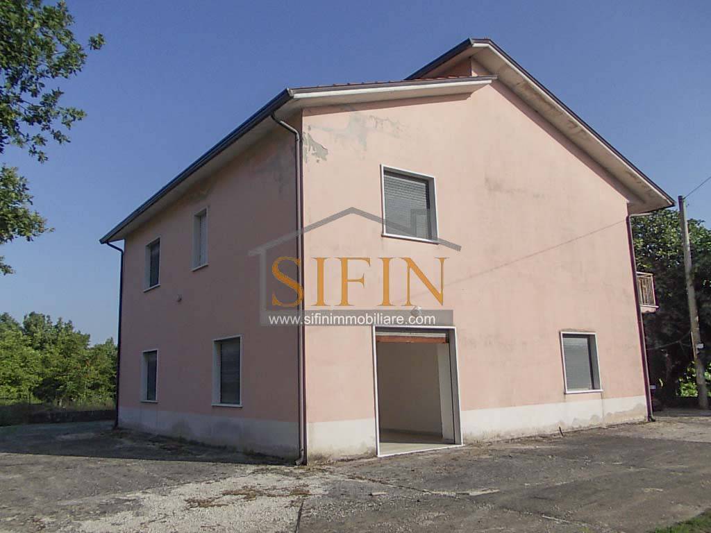 Casa indipendente a Gesualdo in Contrada Marrella - Foto 4