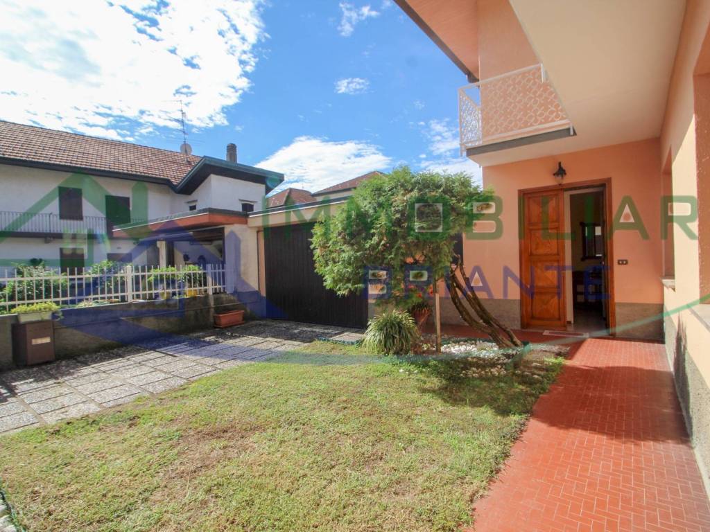 Villa a Golasecca in Via Cesare Battisti - Foto 2