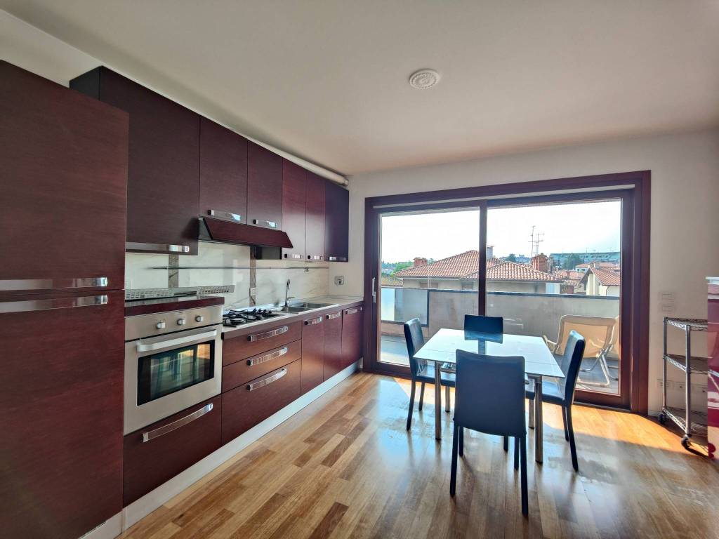Appartamento a Udine in Via Francesco di Manzano, 15 - Foto 2