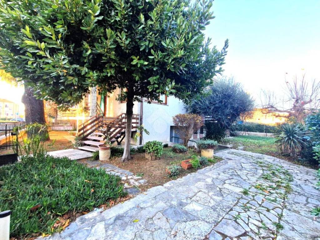 Villa a San giovanni in marignano in Via Roma - Foto 4