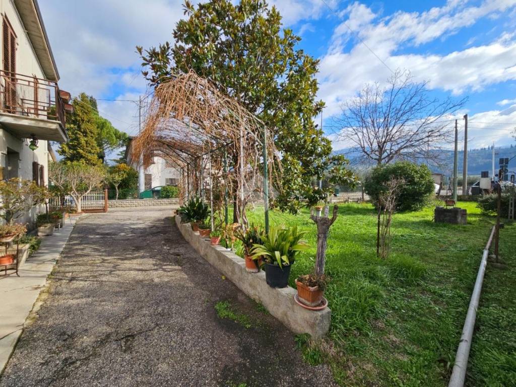 Villa a Foligno in Via Capannaccio - Foto 5