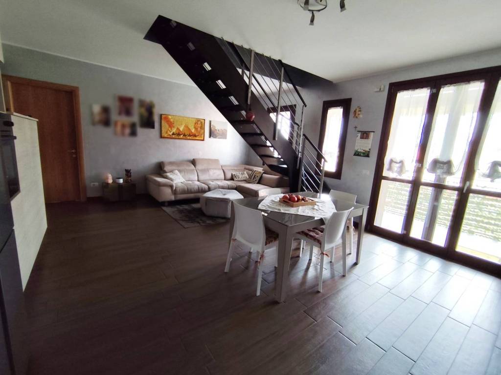 Appartamento a Marnate in Via Roma, 11 - Foto 2