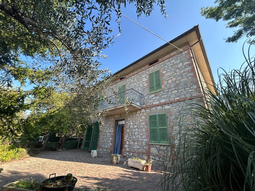 Villa a Castiglione del lago in Via Taverna, 38 - Foto 2
