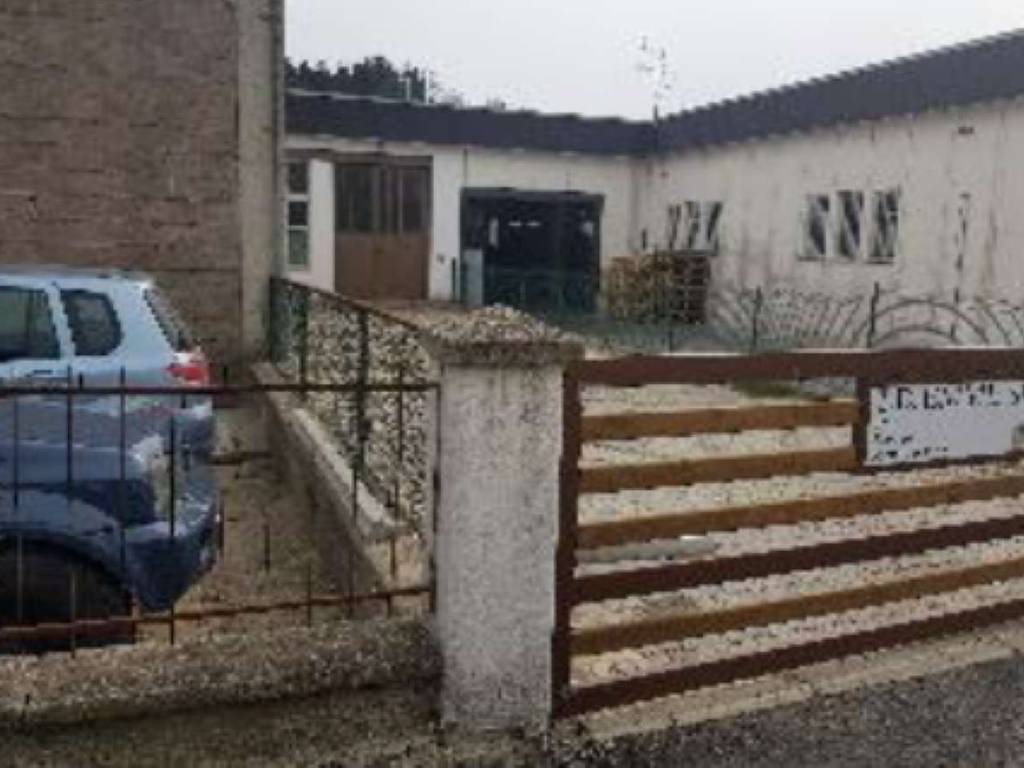 Immobile a Chiusi della verna in via Via Europa 18 - Foto 5