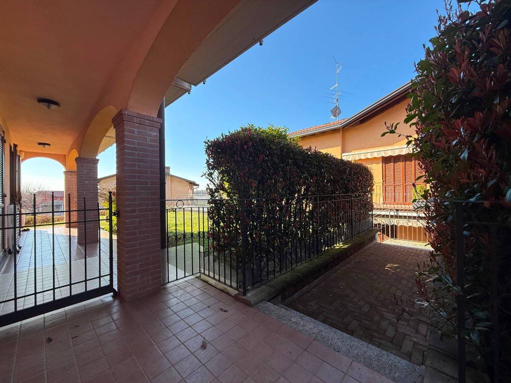 Appartamento a Villa guardia in Via Andrea Costa - Foto 3