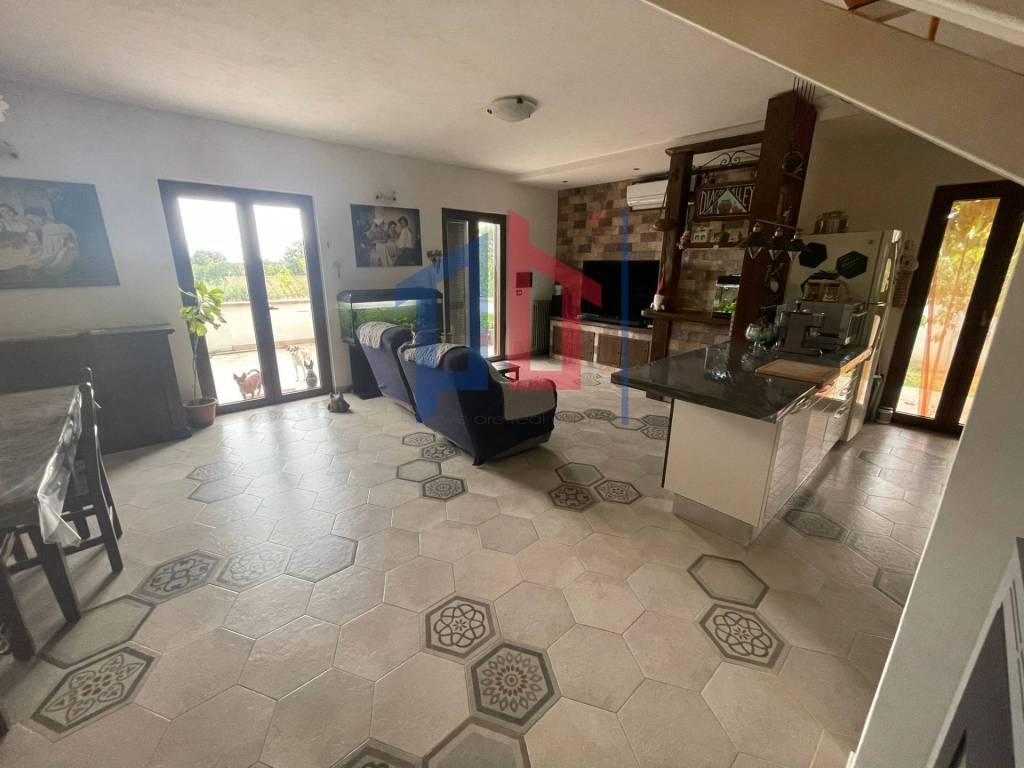 Villa a Aprilia in Via degli Sparvieri - Foto 4