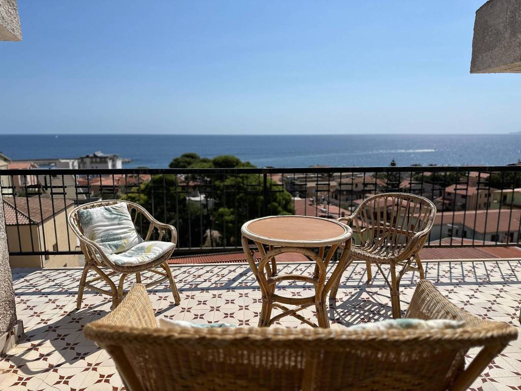 Appartamento a Dorgali in Via dei Delfini - Foto 2