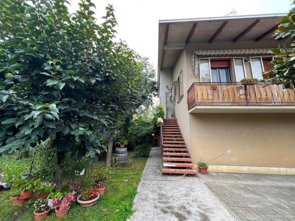 Casa indipendente a Mirandola in Via podgora, 33 - Foto 2