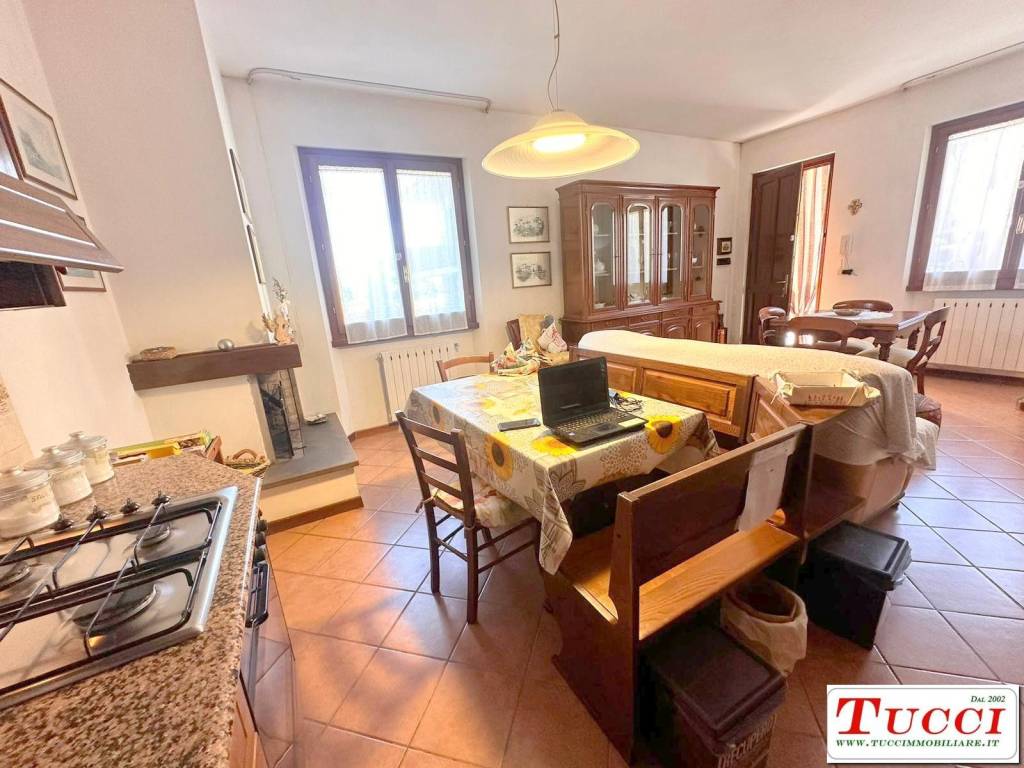 Appartamento a Serravalle pistoiese in Via Castelnuovo - Foto 2