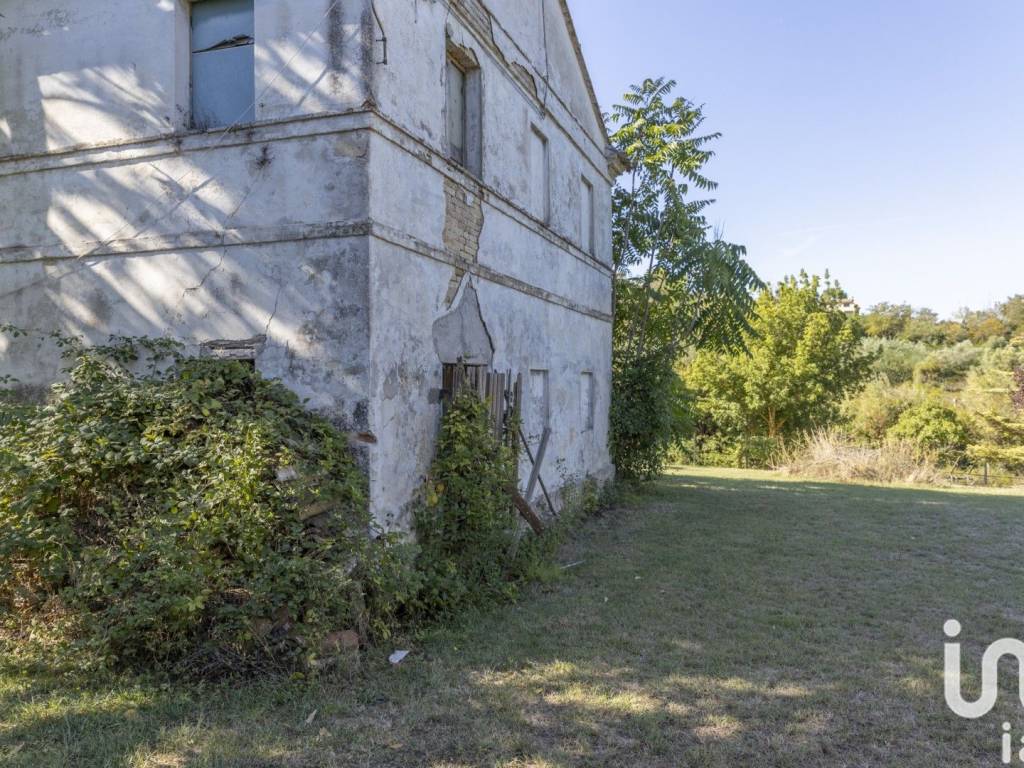 Rustico / casale a Castelfidardo in Via Della Stazione, 43 - Foto 3