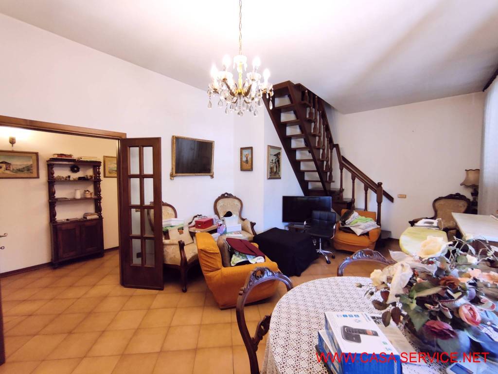 Villa a Montevarchi in Via Aretina - Foto 4
