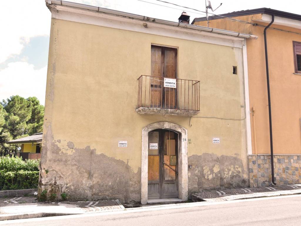 Casa indipendente a Ospedaletto d'alpinolo - Foto 3