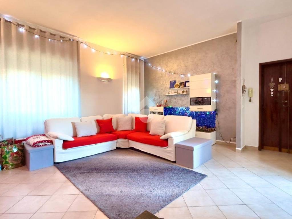 Appartamento a Novi ligure in Via pietro isola, 68 - Foto 3