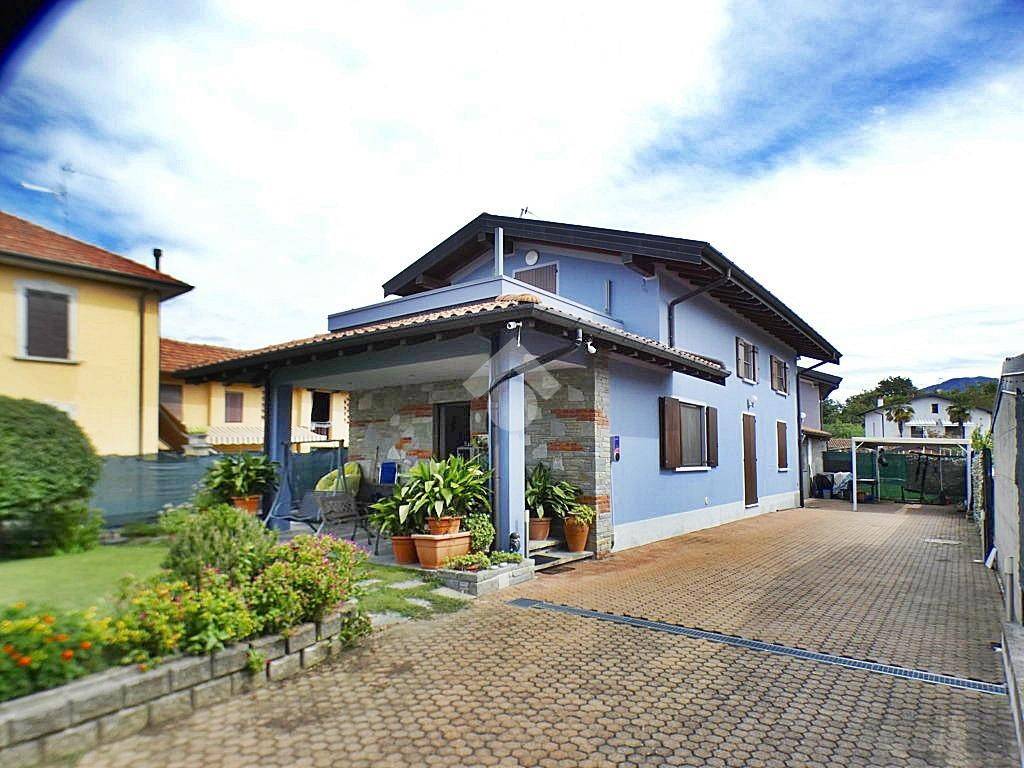 Villa a Sangiano in Via Giuseppe Garibaldi, 2 - Foto 4