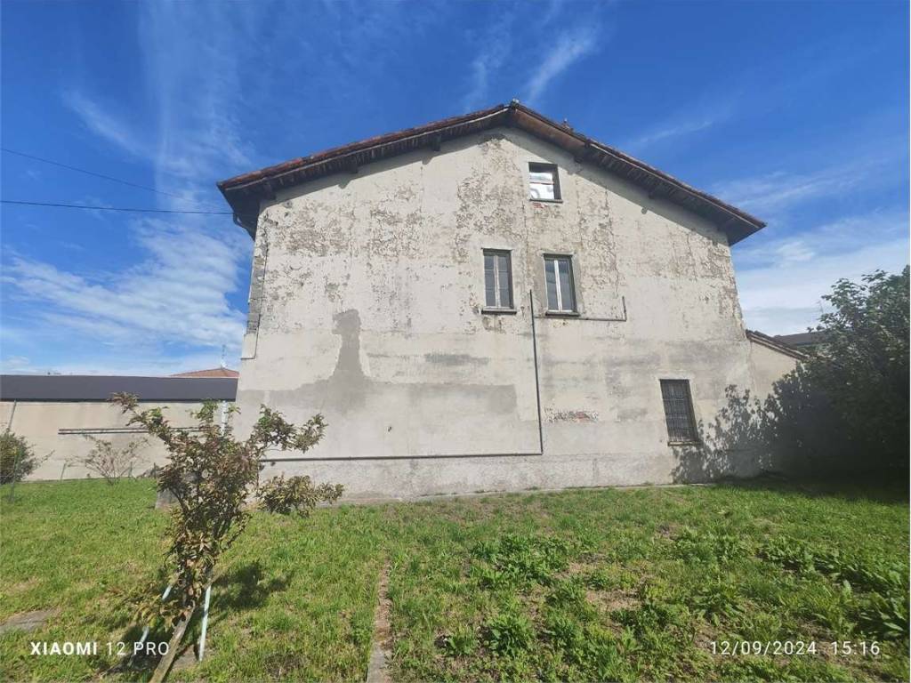 Villa a Molteno in via stazione, 37 - Foto 3