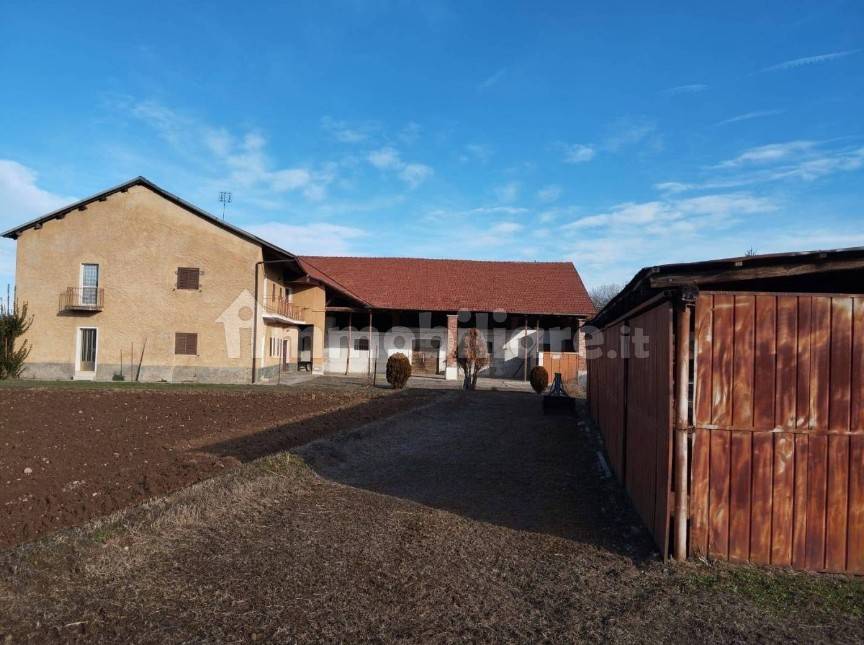 Rustico / casale a Cuneo in Via Ricati - Foto 3