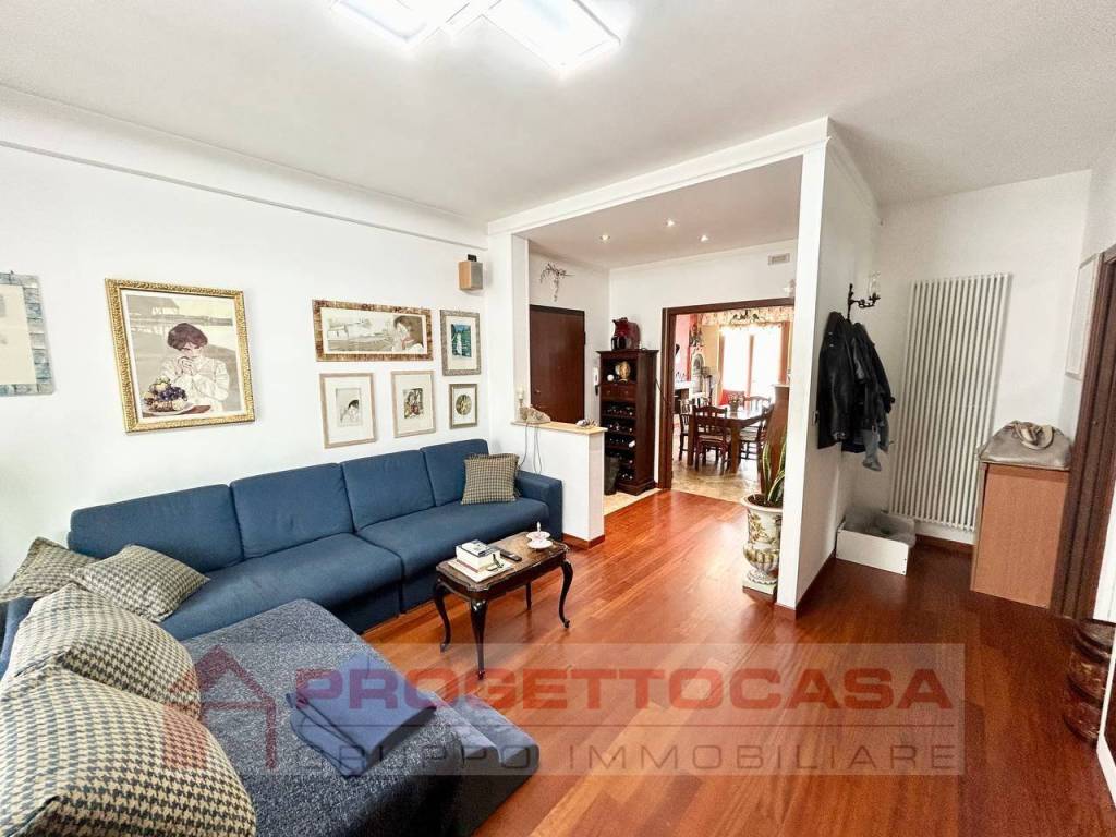 Appartamento a Ascoli piceno in Via Emidio Luzi, 53 - Foto 2