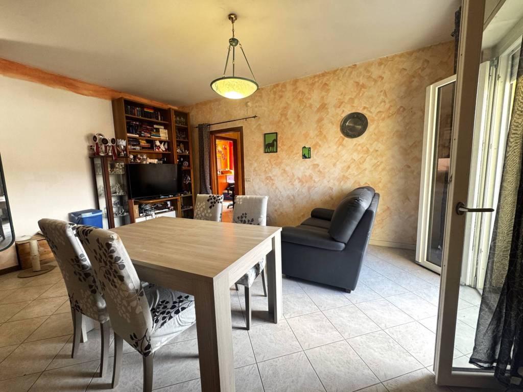 Appartamento a Umbertide in Viale Mohandas Karamchand Gandhi, 2 - Foto 4