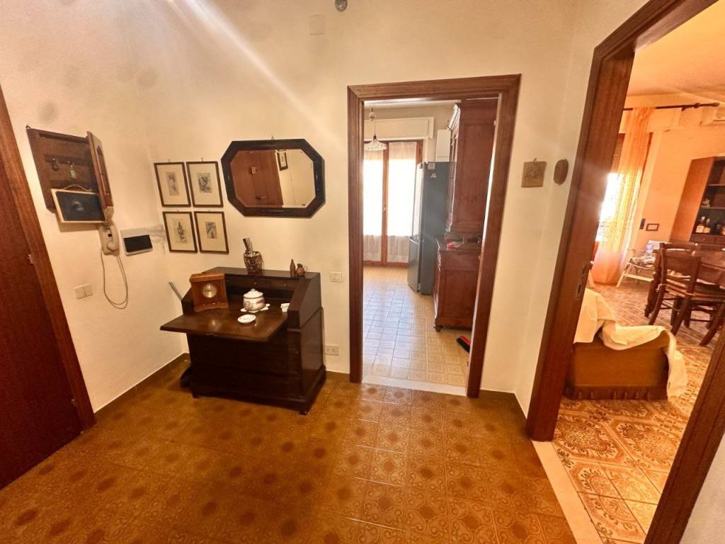 Appartamento a Castiglione del lago in Via Roma, 152 - Foto 2