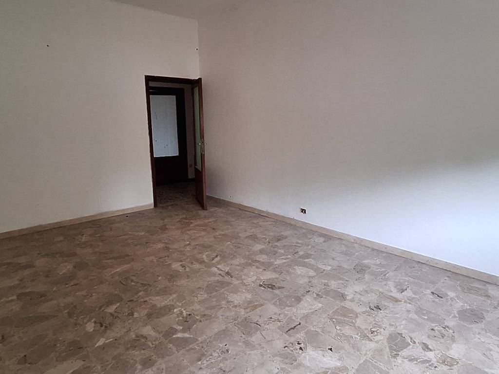 Appartamento a Jesi in Piazza Donato Bramante - Foto 4