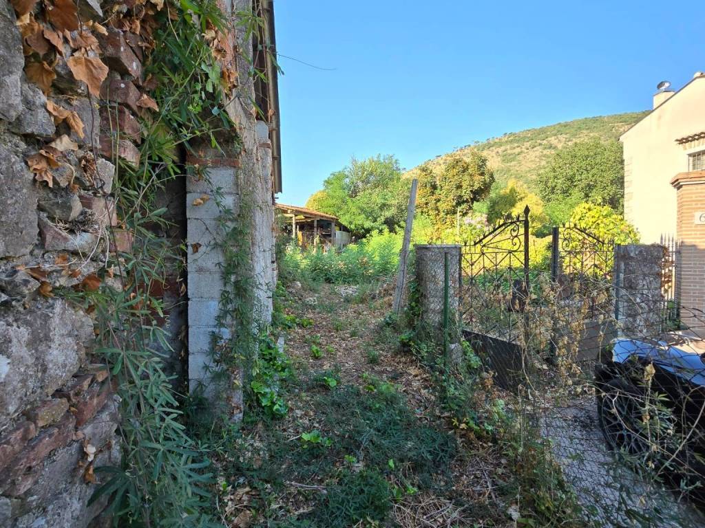 Rustico / casale a Castro dei volsci in Contrada Frasso - Foto 4