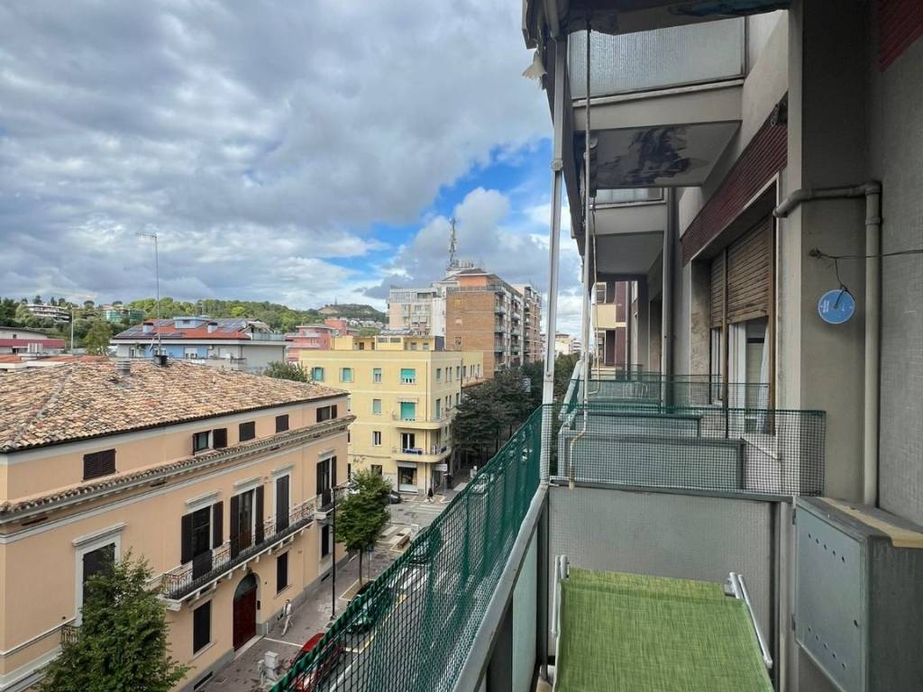 Appartamento a Pescara in Viale Giovanni Bovio, 120 - Foto 4