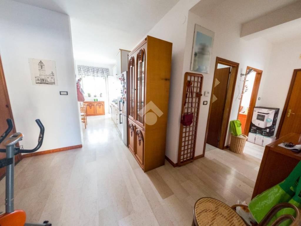 Appartamento a Manfredonia in Viale Raffaello, 83 - Foto 4