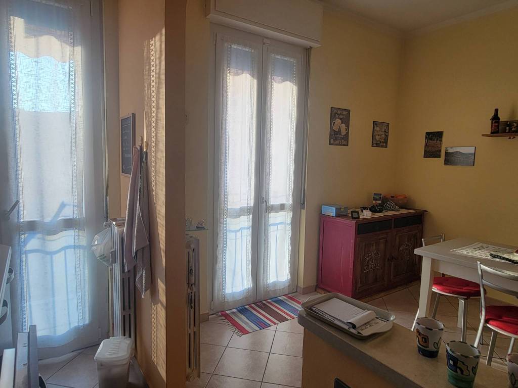 Appartamento a Alessandria in Via Martiri della Divisione Acqui, 18 - Foto 2
