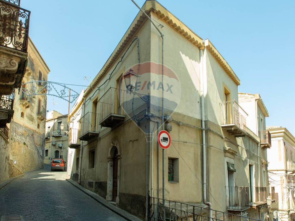 Casa indipendente a Agira in Via Diodorea, 28 - Foto 2