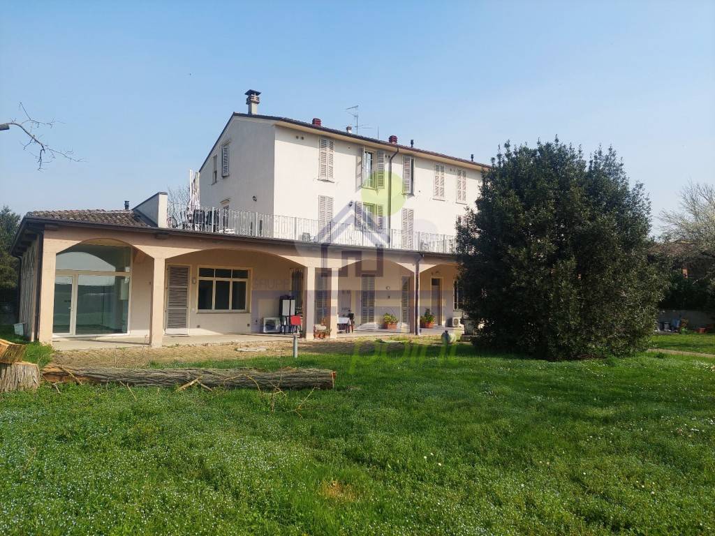 Appartamento a Castelvetro piacentino in VIA RAPARI PALLAVICINO - Foto 3