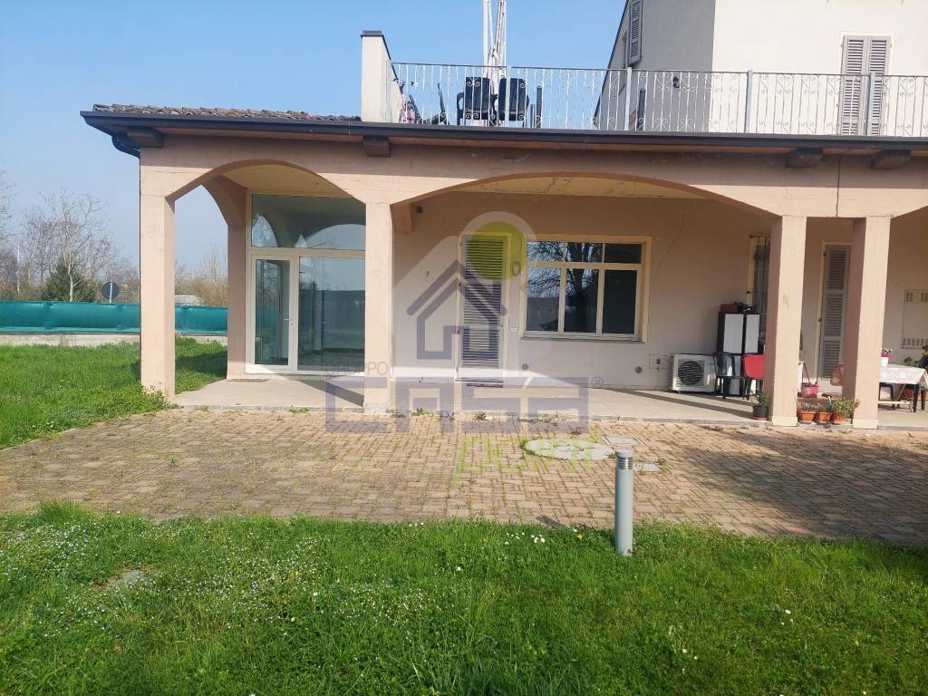 Appartamento a Castelvetro piacentino in VIA RAPARI PALLAVICINO - Foto 5