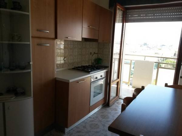 Appartamento a Alba adriatica in Lungomare Guglielmo Marconi, 120 - Foto 2