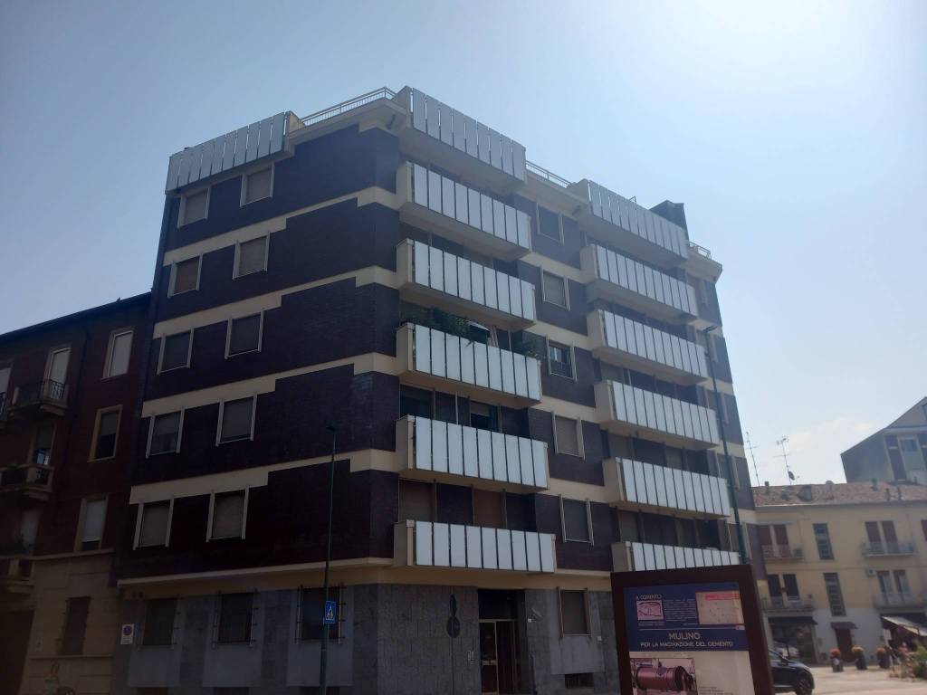 Palazzo / stabile a Casale monferrato in Via Vincenzo Luparia, 12 - Foto 2