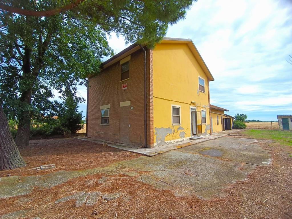 Villa a Taglio di po in Via Molise - Foto 3