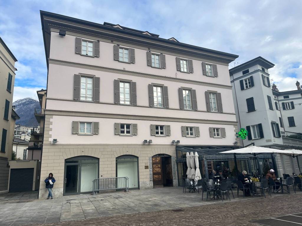 Immobile a Sondrio in Piazza Giuseppe Garibaldi, 6 - Foto 2