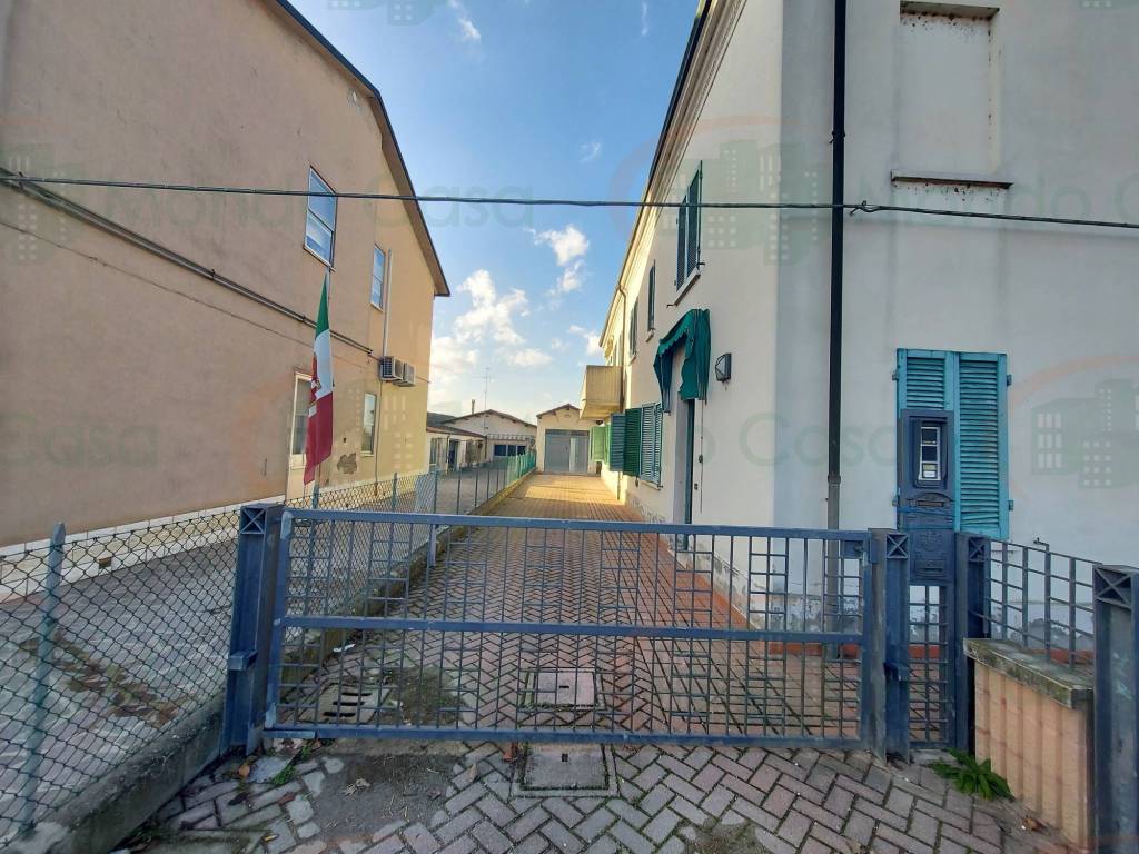 Casa indipendente a Ravenna in Via Ravegnana - Foto 2