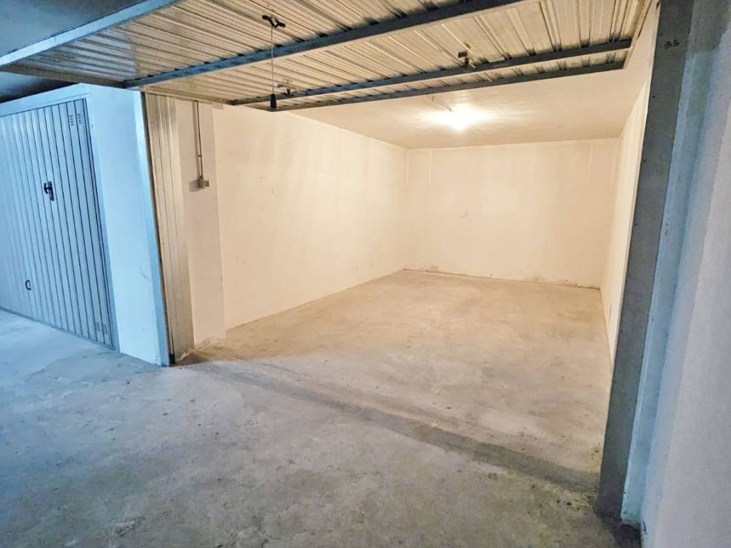 Box / garage a San cesario di lecce in Via Terragno - Foto 3