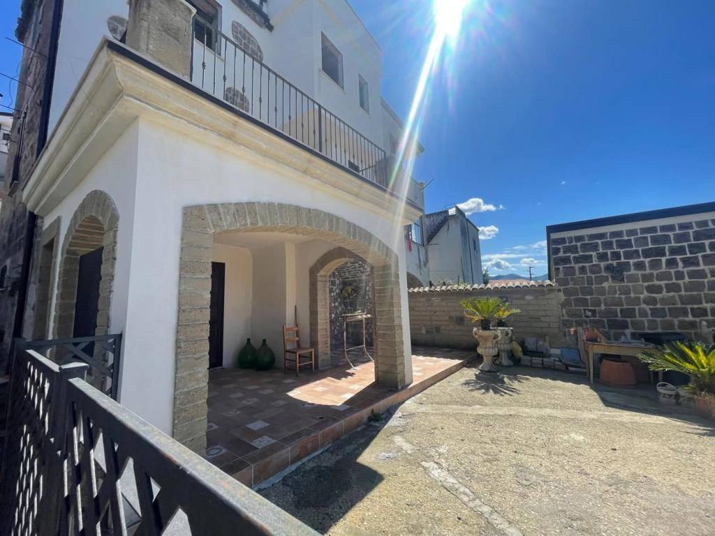 Villa a Sant'agata de' goti in Contrada S.Silvestro , snc - Foto 2