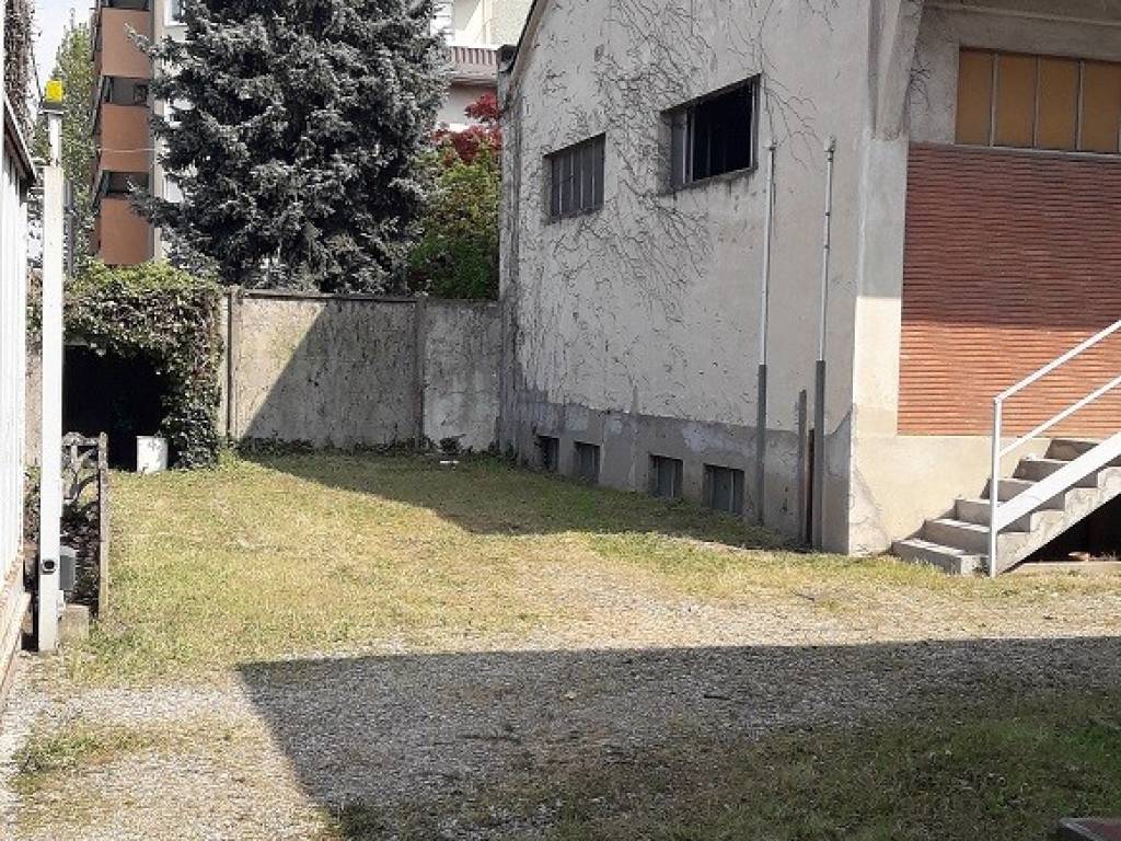 Terreno a Busto arsizio in Via Marco Polo - Foto 2