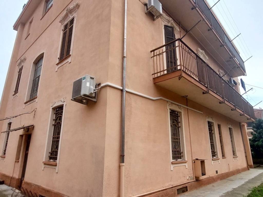 Palazzo / stabile a Valenza in Via Sandro Pino - Foto 2