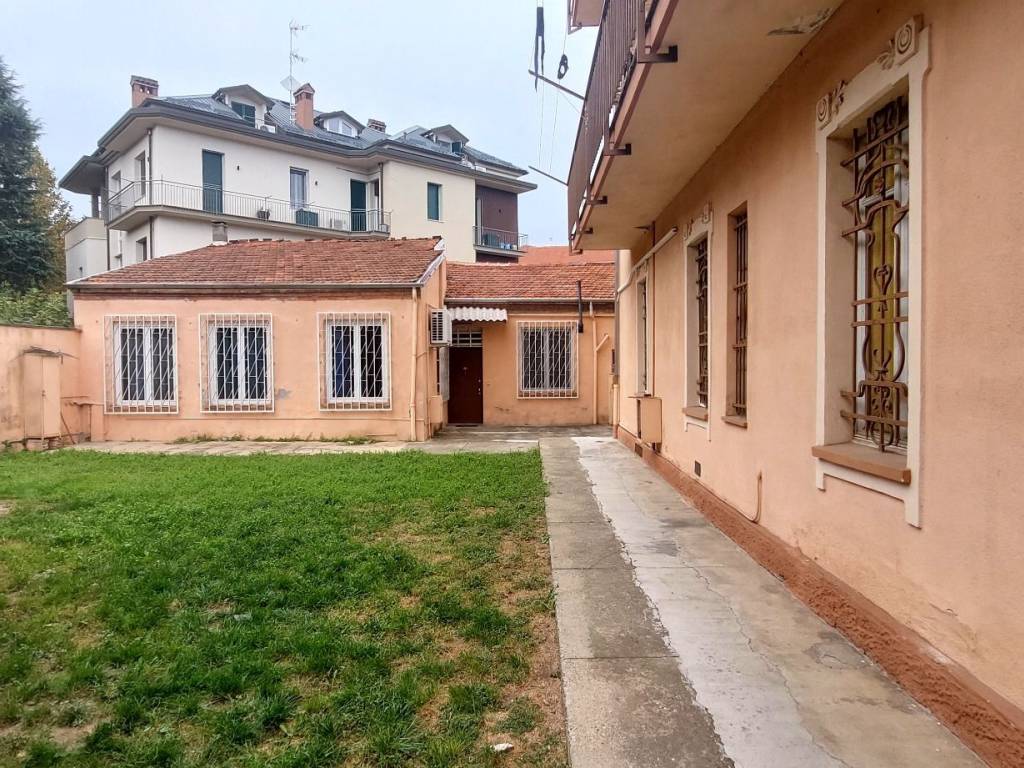 Palazzo / stabile a Valenza in Via Sandro Pino - Foto 3
